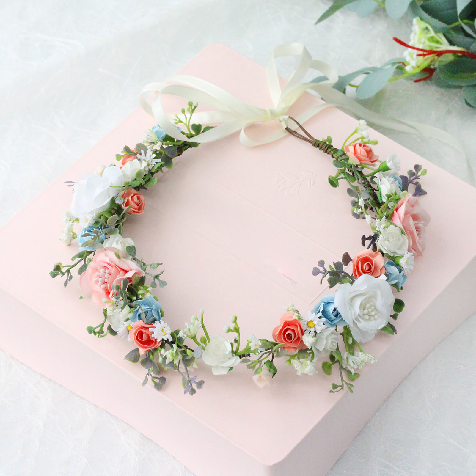 Couronne de fleurs, guirlande  - Wedding Supply List avis et prix